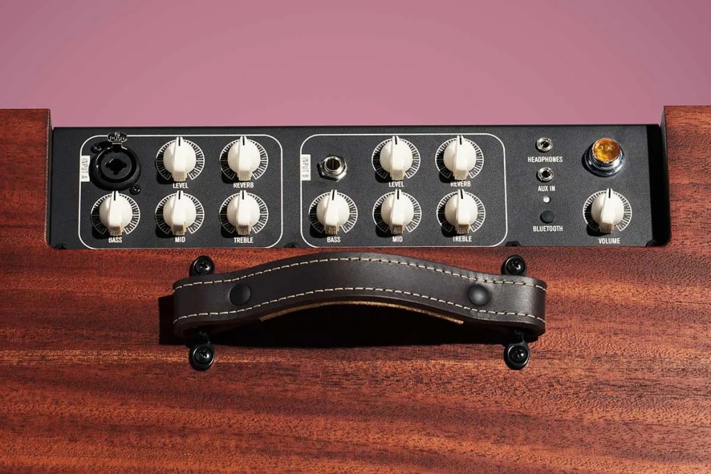 The Circa 74 features a combination XLR/1/4" input.