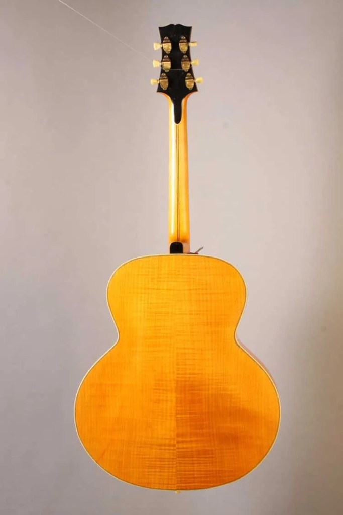 1947-Stromberg-Master-400-rear_photo-Gruhn_Guitars