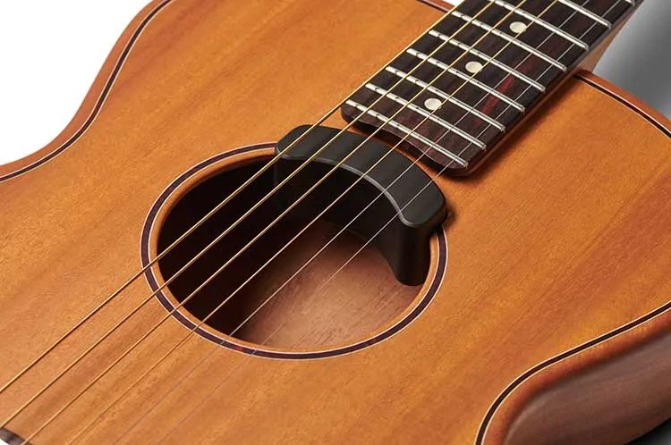 Fender Highway Series Parlor soundhole closeup