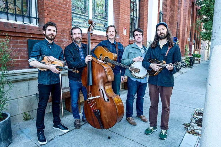 Mighty Poplar: Alex Hargreaves, Greg Garrison, Chris Eldridge (with 1937 Martin D-28), Noam Pikelny, and Andrew Marlin, Photo: Jay Blakesberg