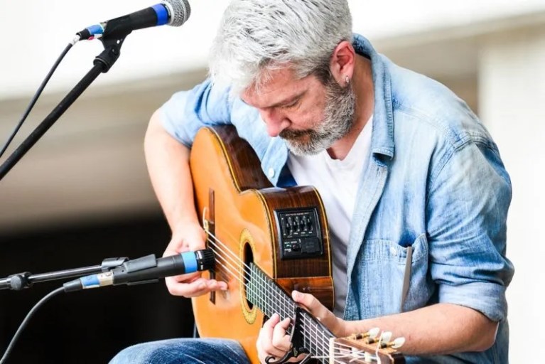 seamus egan playing guitar